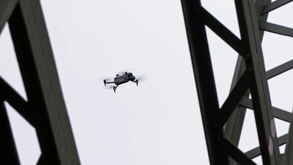 Mit Drohnen und KI Brücken kontrollieren