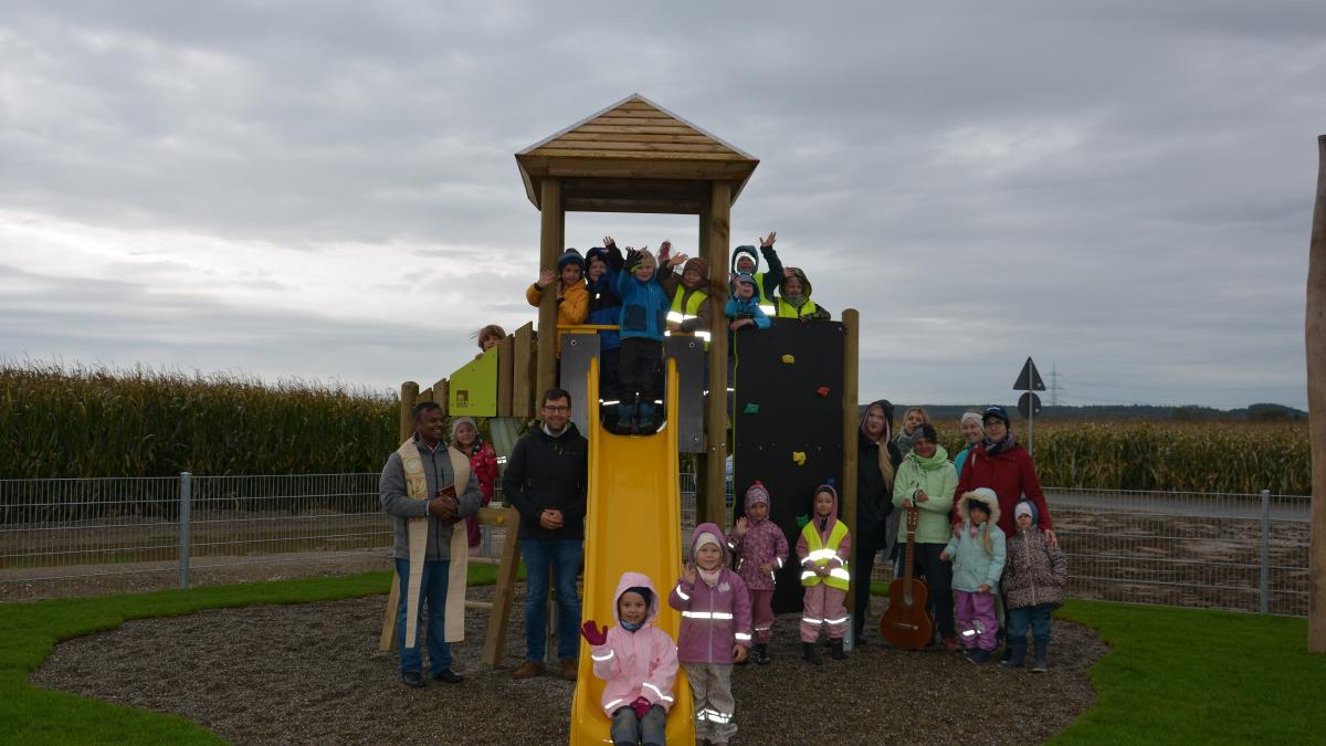 Spielplatz Buch schafft Ausgleich für fehlende Flächen in Wohngebieten in Buch.