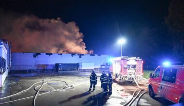 "Außergewöhnlich" großer Brand: Feuer in Freiburger Industriegebiet - 75 Millionen Euro Schaden