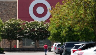 Target, GM und Ford kündigen weitere Entlassungen an: Stellenabbau 2025 in den USA erreicht fast 1 Million