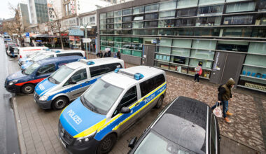 Nach Razzia in Frankfurt: Nach Polizei-Skandal! Revier-Chefs und 6 Beamte weg | Regional