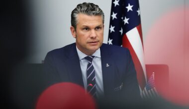 Pete Hegseth: Flieger von US-Kriegsminister zu Landung gezwungen | Politik