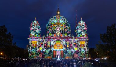 Wenn Lichtkunst Berlins Wahrzeichen zum Leuchten bringt