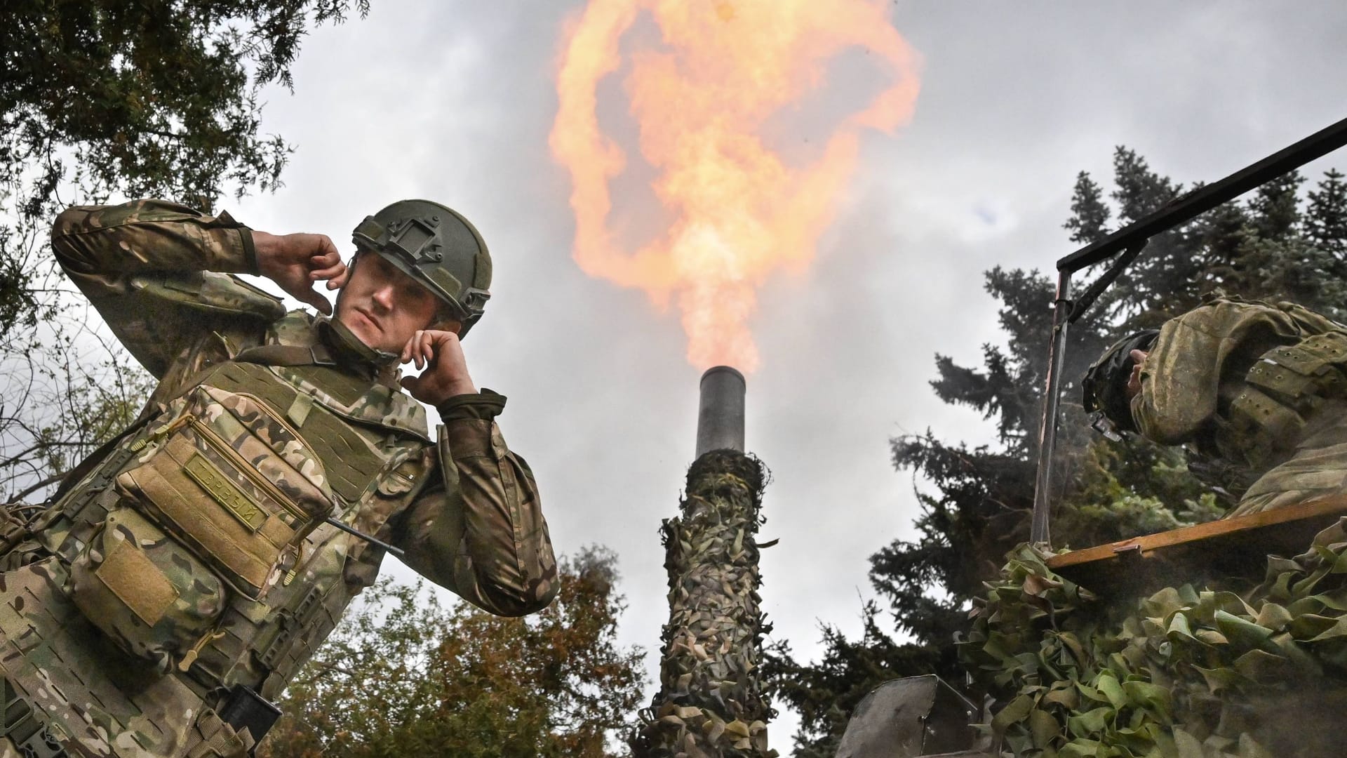 Eine russische Artillerieeinheit bei Pokrowsk: Russland erleidet wohl schwere Verluste beim Versuch, die Stadt Dobropillja zu erobern.