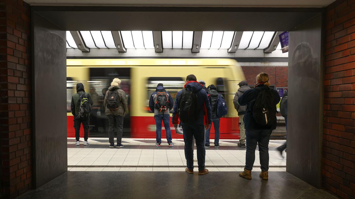 Herbstferien, Vollsperrungen und Bauarbeiten führen zu Verkehrschaos