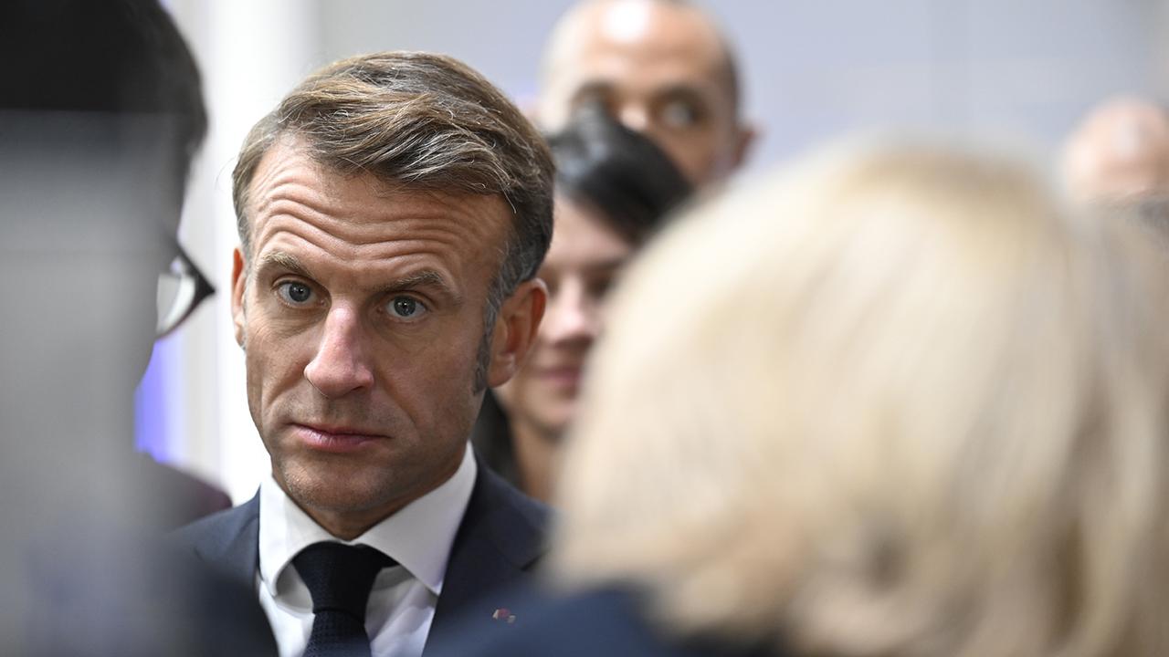 Regierungskrise in Frankreich: Ex-Premiers distanzieren sich von Macron