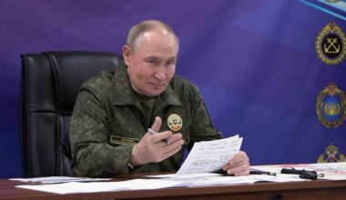 Angeblich 15 Stunden geflogen: Putin prahlt mit "unbesiegbarer" Atom-Langstreckenrakete