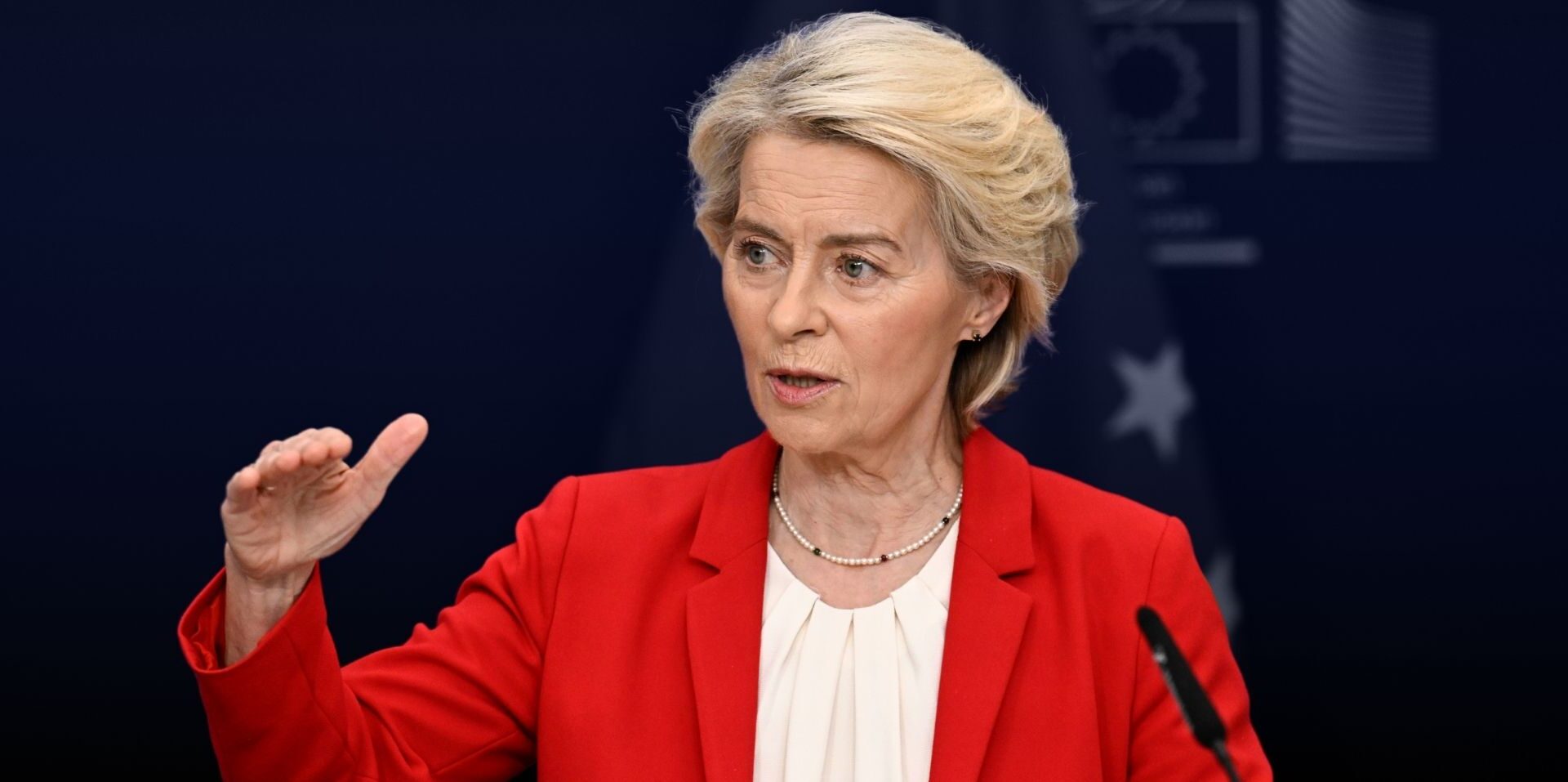 Ursula Von der Leyen, Präsidentin der Europäischen Kommission, gibt eine Erklärung in der Europäischen Kommission in Brüssel ab.