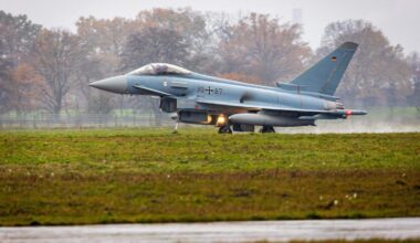 Bundeswehr schweigt zu Eurofightern über Bremen