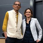 Abhijit Banerjee und Esther Duflo gewannen 2019 den Nobelpreis für Wirtschaftswissenschaften.