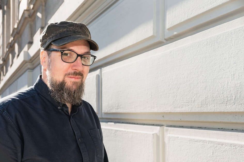 Im neuen Buch von Carsten Henn trifft Geisterschreiber auf Zetteldiva