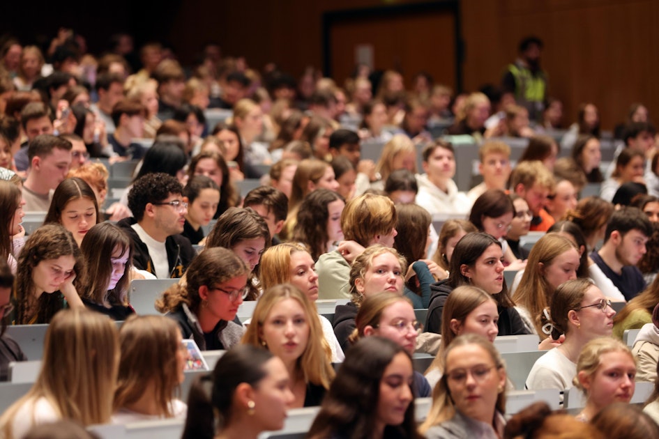 Uni Köln: So wurden die Erstsemester begrüßt