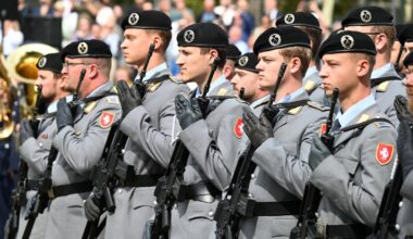 Die Gen Z und der Krieg: „Ich würde lieber in Deutschland von Putin beherrscht werden“ - Tagesspiegel