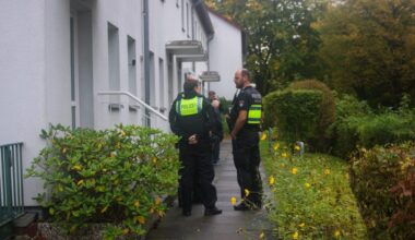 Pflegerin entdeckt toten Bewohner – Polizei ermittelt
