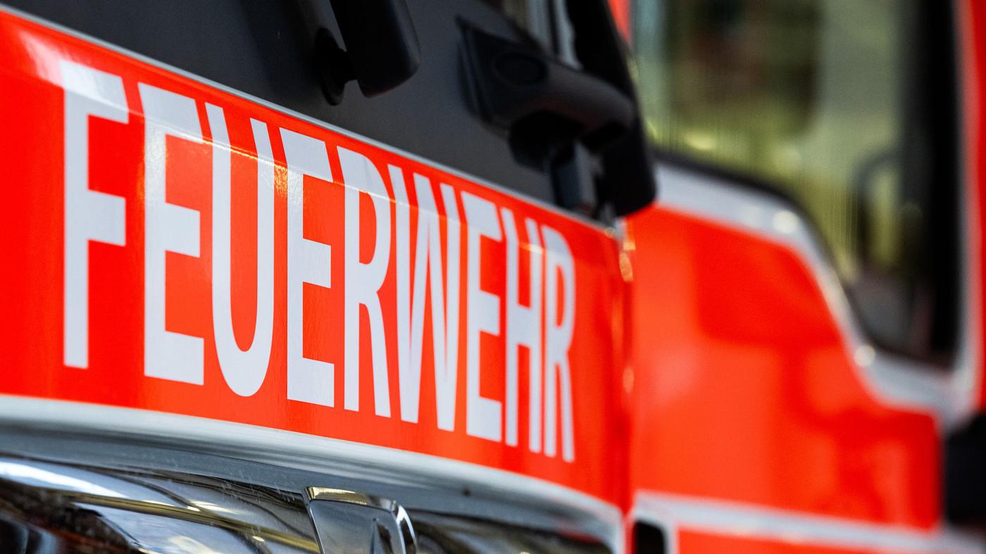 Zwei Menschen aus brennender Wohnung in Berlin-Gesundbrunnen gerettet