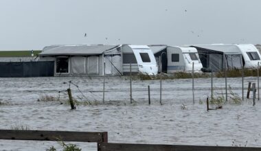 Orkantief „Detlef“ fegt über Deutschland: Sturmflut und Schneeflocken | News