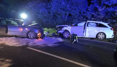 In Eschweiler kam es auf der Verbindungsstraße zwischen A4 und A44 zu einem Frontalzusammenstoß zweier Pkw.