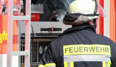 Feuer in Köln: Person mit schweren Brandverletzungen gerettet