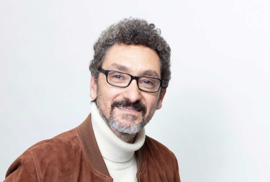 Portraitfoto David Foenkinos, mit dem wir über seinen neuen Roman „Das glückliche Leben“ gesprochen haben