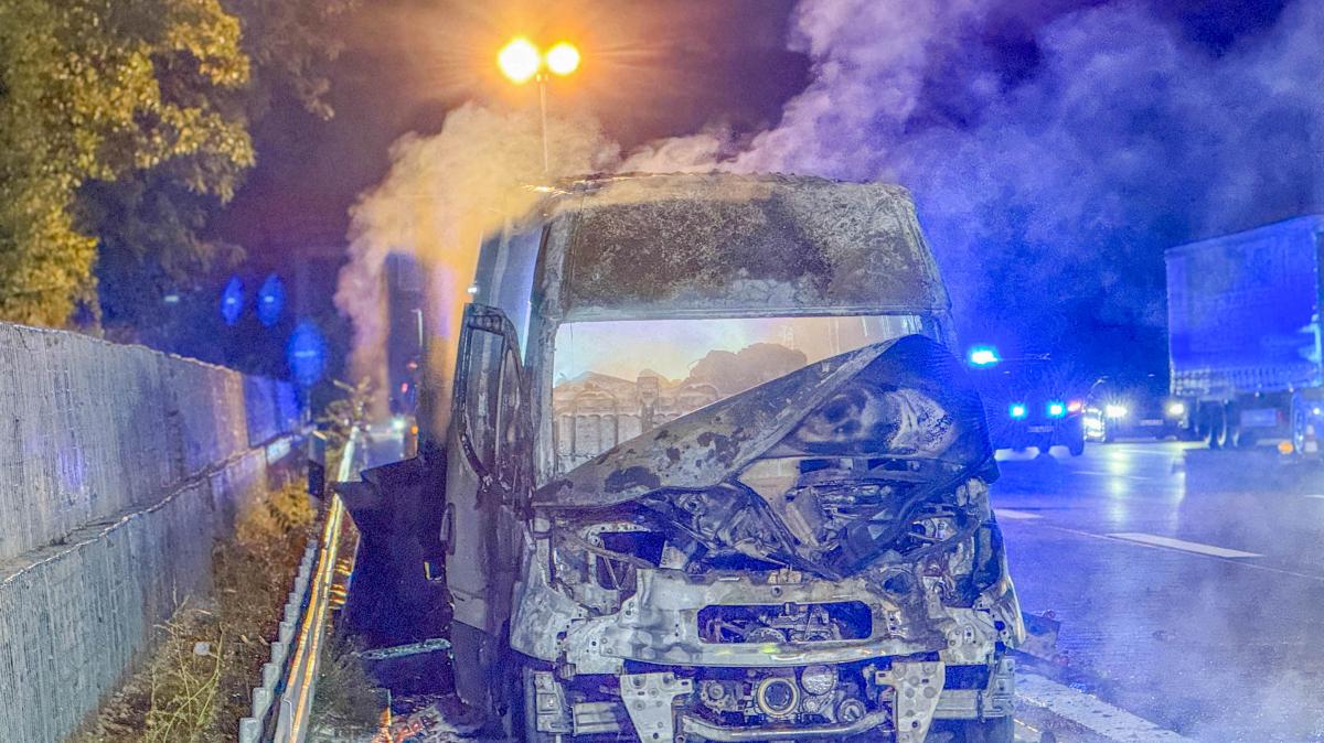Sprinter brennt auf A5 aus – Sperrung bis zum Morgen