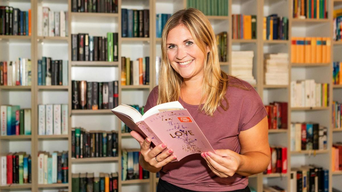 Lilly Lucas gewinnt TikTok Book Awards 2025