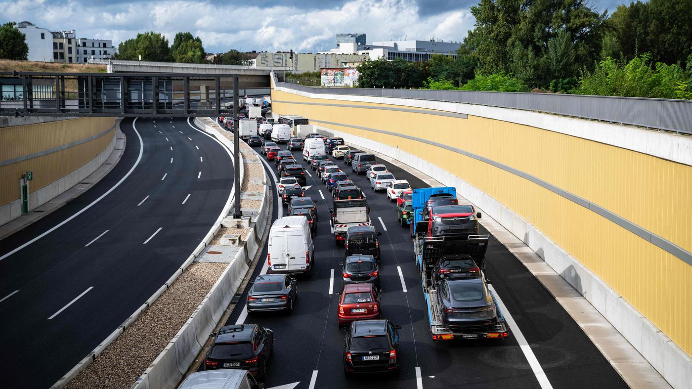 Mehrheit der Berliner für Weiterbau der A100