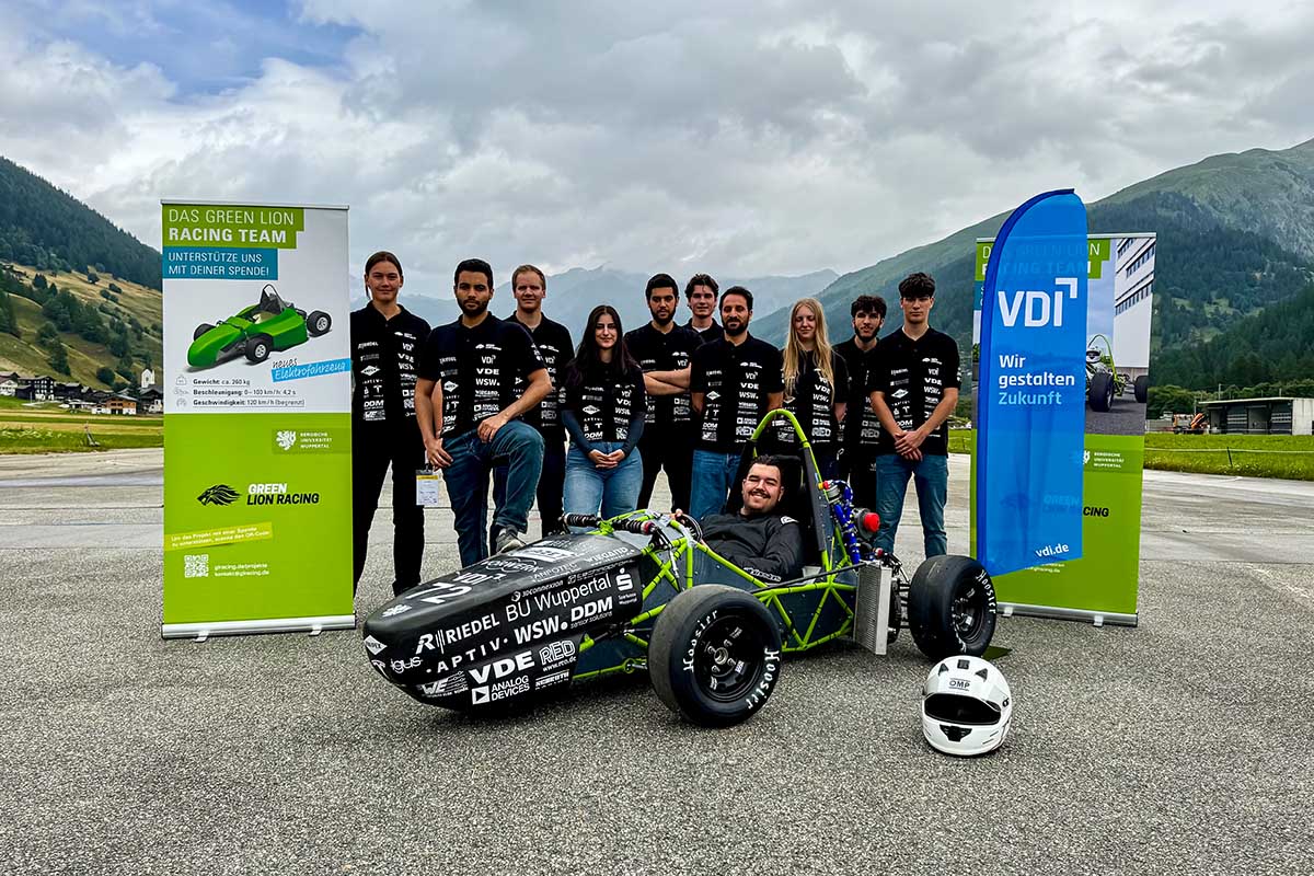 Premiere: Green Lion Racing-Team der Uni Wuppertal tritt mit E-Antrieb zur Formula Student an - blickfeld