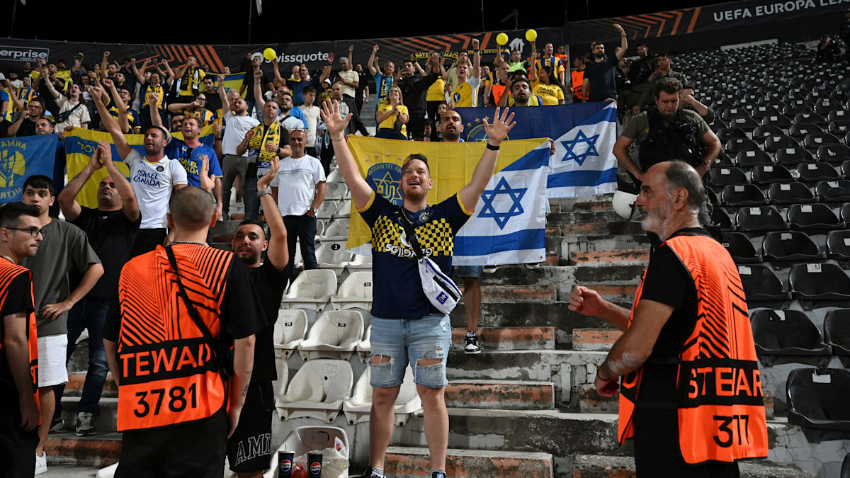 Israel: Fußball-Fans in Großbritannien ausgeschlossen – Ex-Geisel übt Kritik