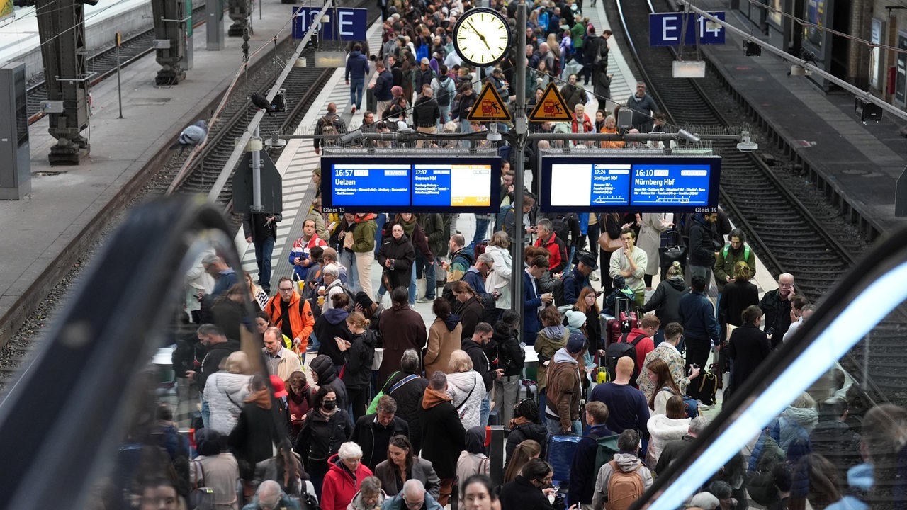 Stellwerk-Schaden in Hamburg behoben: Züge fahren wieder
