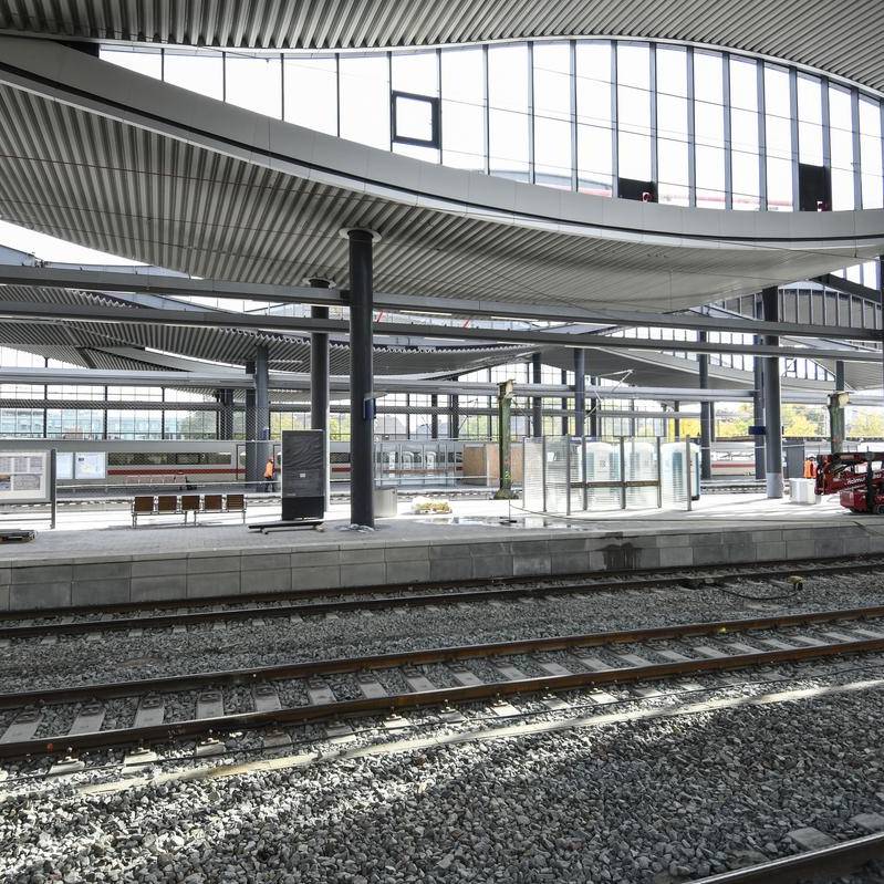 Halbzeit auf der Hauptbahnhof-Baustelle in Duisburg