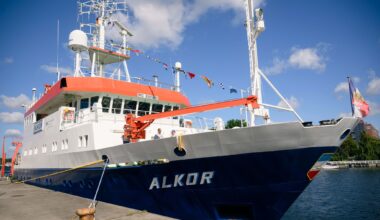 Die «Alkor» ist zu einer Expedition in die Ostsee gestartet. (Archivbild)  Gregor Fischer/dpa