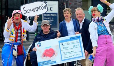 Glaserei Pries spendet 8.000 Euro für Klinikclowns am UKSH