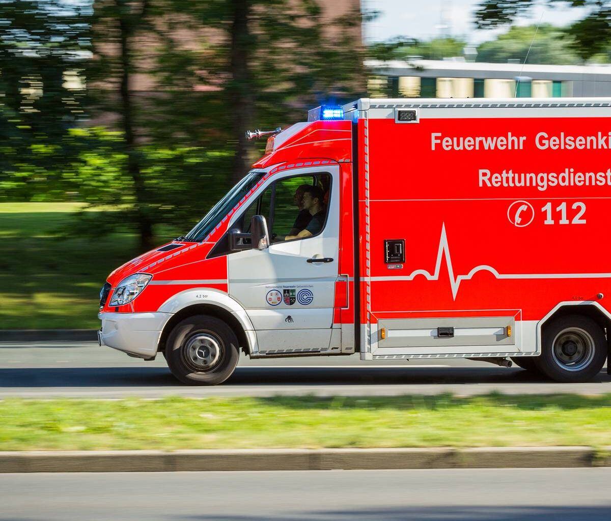 Feuerwehr Gelsenkirchen bei Bombenentschärfung in Datteln