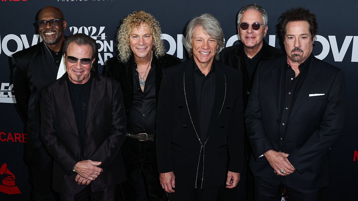 Live-Comeback auf großer Tour: Jon Bon Jovi will es nach Stimmband-OP wieder wagen