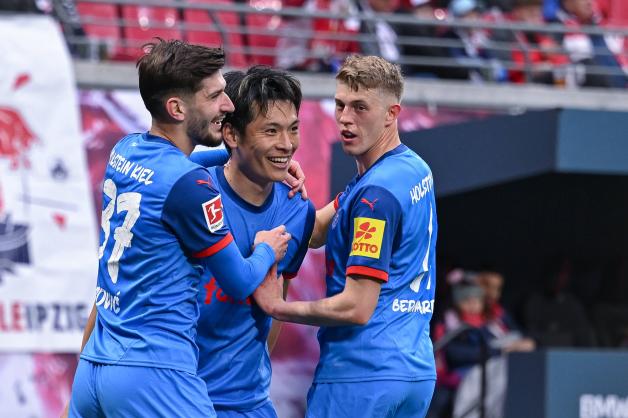 Armin Gigovic, Shuto Machino und Alexander Bernhardsson waren in der abgelaufenen Bundesliga-Saison Leistungsträger in der Offensive. Mittlerweile trägt nur noch der Schwede das Trikot der „Störche“. Armin Gigovic, Shuto Machino und Alexander Bernhardsson waren in der abgelaufenen Bundesliga-Saison Leistungsträger in der Offensive. Mittlerweile trägt nur noch der Schwede das Trikot der „Störche“.