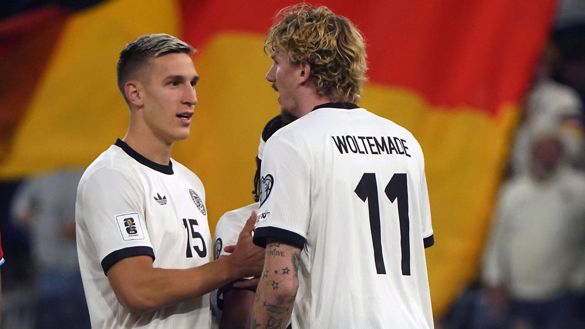 06:40 Was läuft da mit dem FC Bayern? DFB-Star wird wortkarg - Ntv