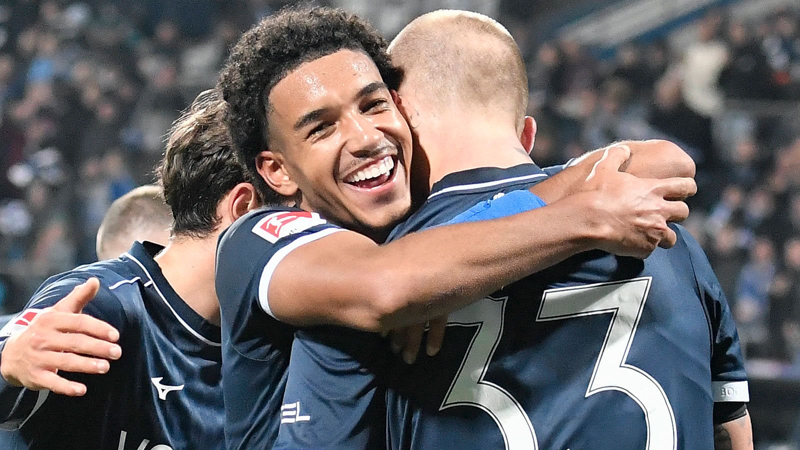 8 Tore in 11 Tagen: Teenager vom VfL Bochum krönt irre Doppelpack-Serie mit ersten Profitoren und Rekord