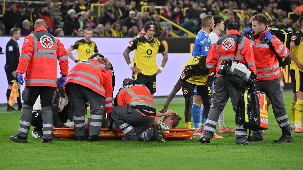 Timo Hübers schwer verletzt: Köln-Abwehrchef kommt vom Rasen direkt ins Krankenhaus