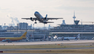 Mann will am Flughafen Köln/Bonn in Türkei-Flieger steigen - es wird teuer