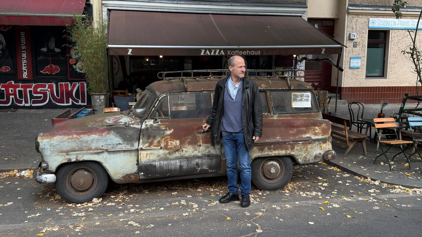 Professor muss Protest-Oldtimer in Kreuzberg nach acht Jahren umparken