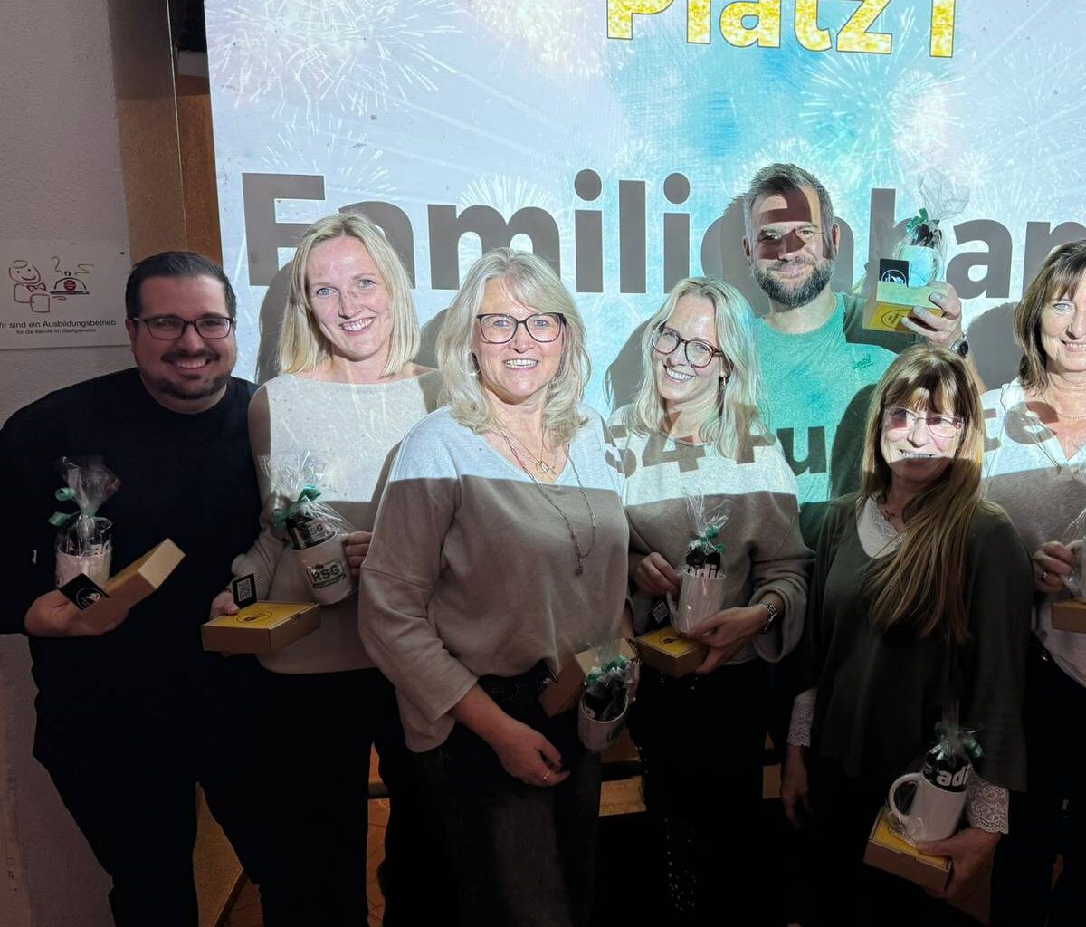 Familienbande rockt das Kneipenquiz - Radio RSG