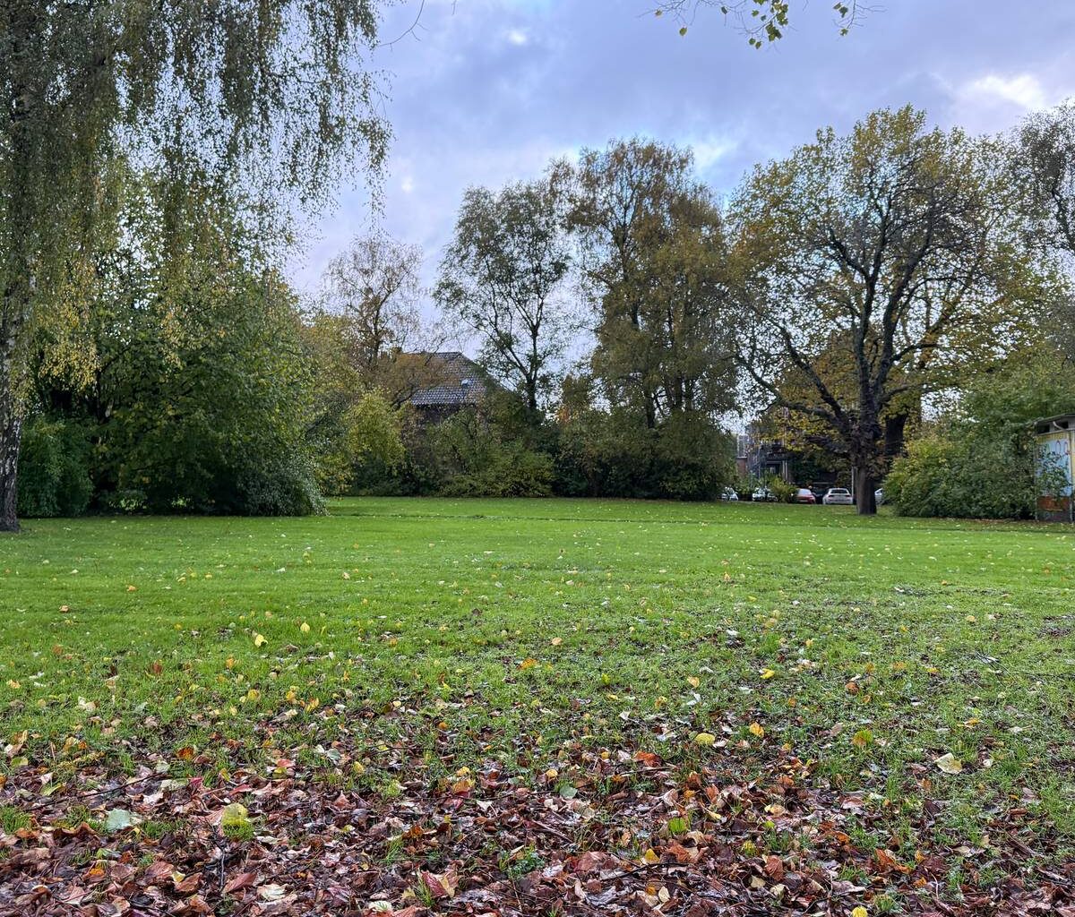 Parkplatznot in Essen - Streit über Parkflächen auf der Margarethenhöhe