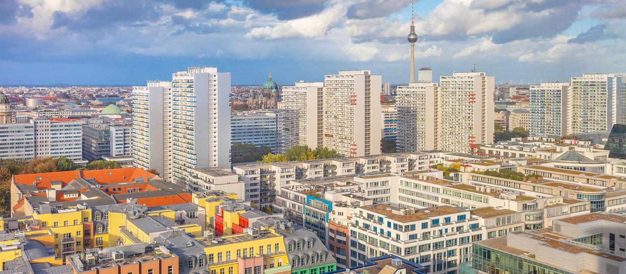 Wohnhäuser in Berlin | picture alliance / Zoonar Wohnhäuser in Berlin