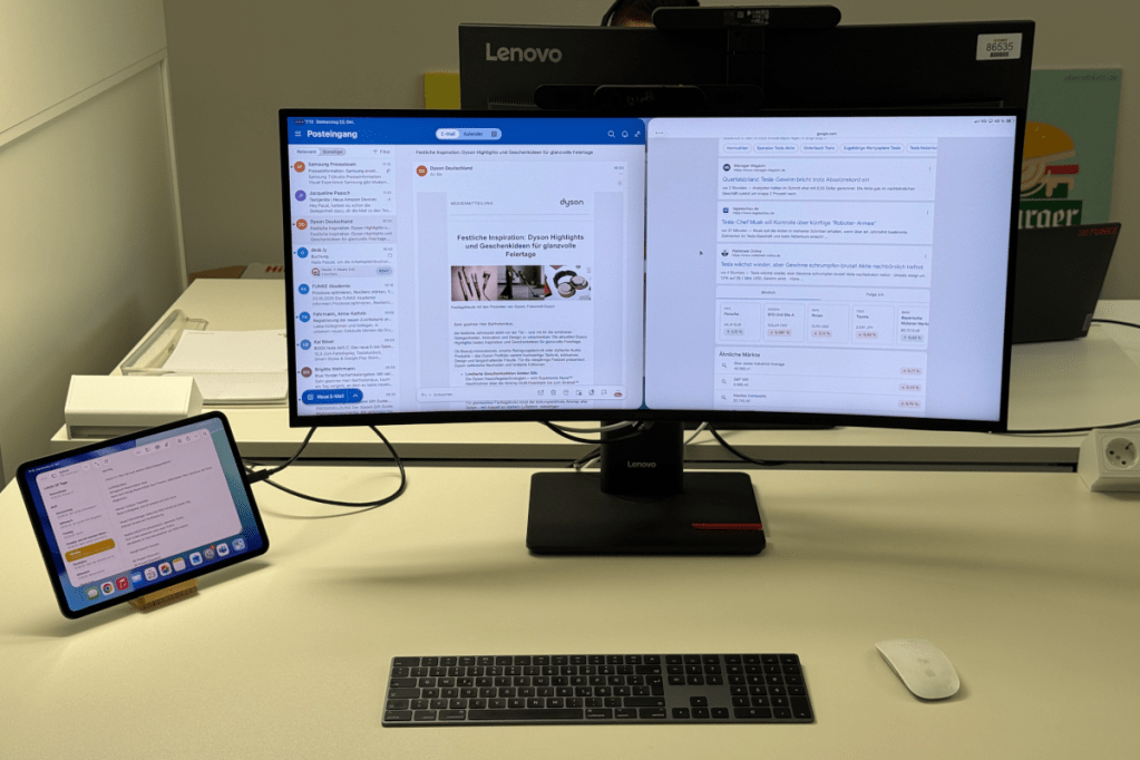 Das iPad Pro steht auf einem Tisch.