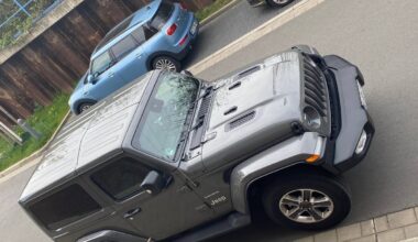 Zwei Jeeps in Essen über Nacht geklaut