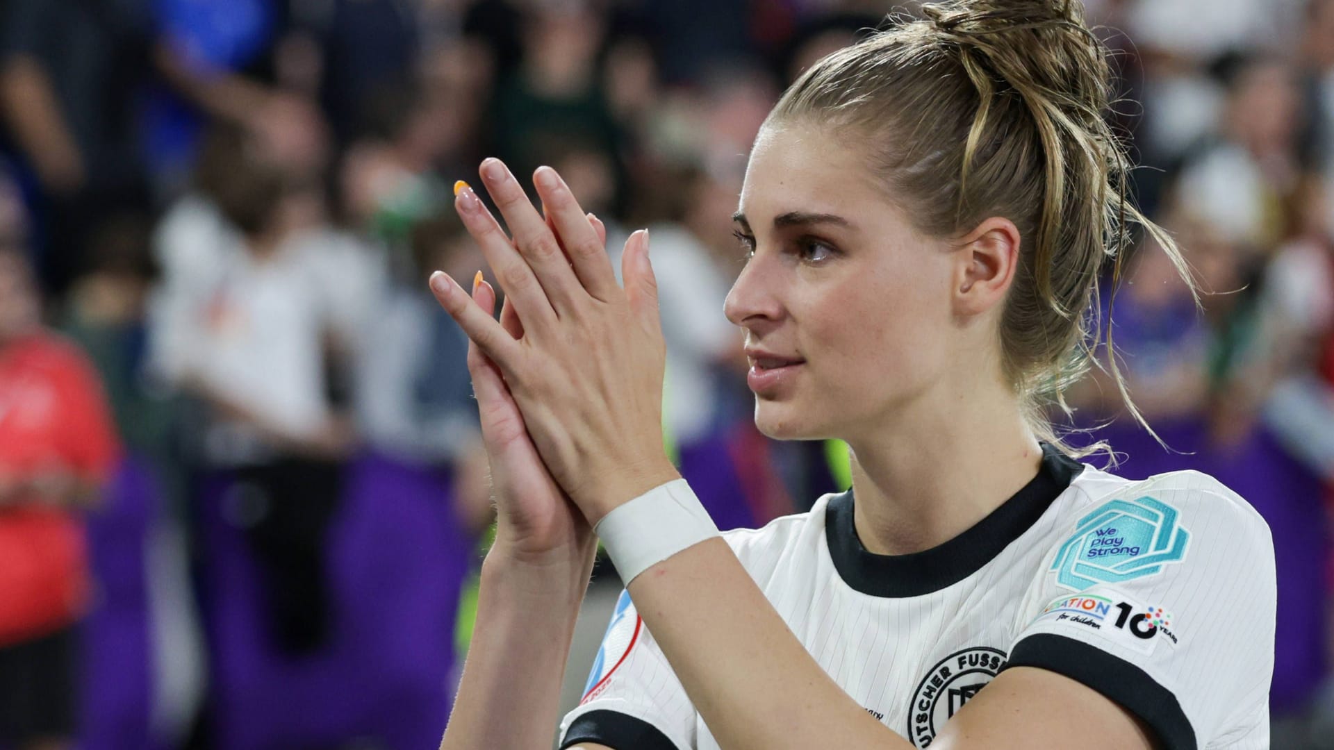 Jule Brand: Sie muss sich auf einer neuen Position beweisen. Jule Brand: Sie muss sich auf einer neuen Position beweisen.