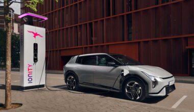 The charging network for electric cars is growing rapidly: More and more locations are offering standardized and networked charging options for commercial and private users.