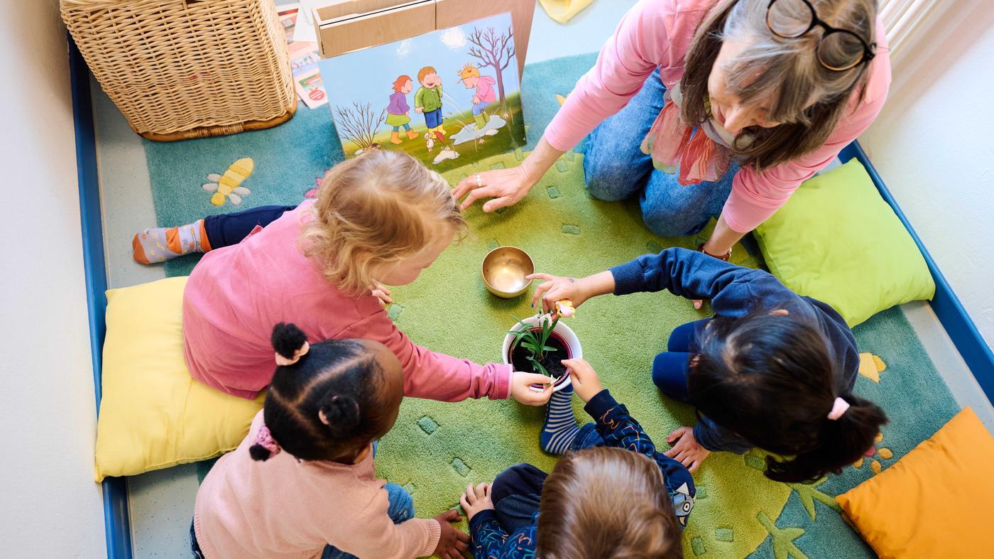 Sinkende Geburtenraten in Berlin: Kita-Beschäftigte brauchen Sicherheit