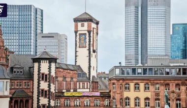 Frankfurt: Rathausturm „Langer Franz“ wird bis 2027 rekonstruiert