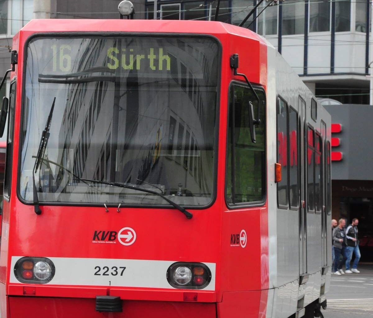 Ab Sonntag: KVB-Fahrplan durch Zeitumstellung angepasst